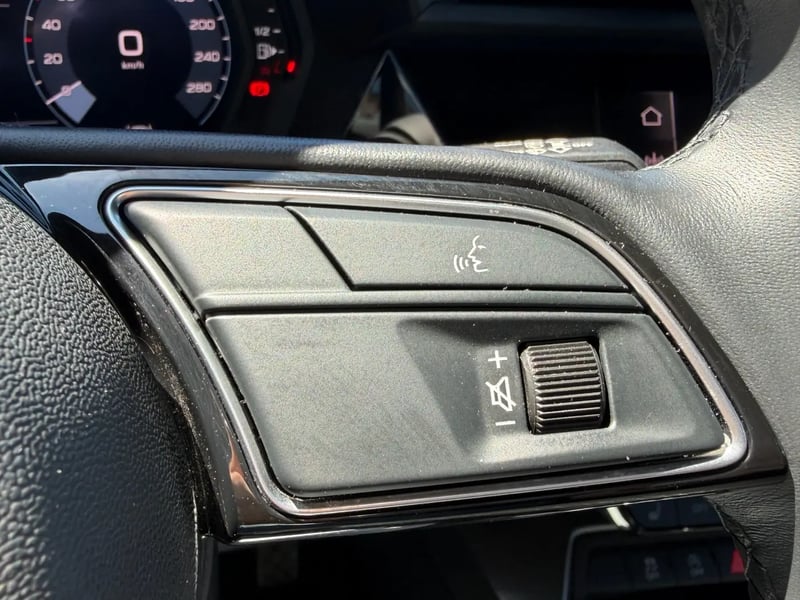 Photo de la voiture AUDI A3 SPORTBACK A3 Sportback 35 TFSI 150ch Design