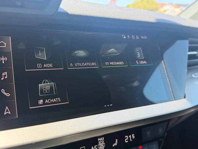Photo de la voiture AUDI A3 SPORTBACK A3 Sportback 35 TFSI 150ch Design