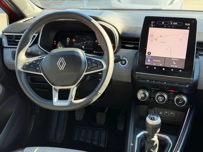 Photo de la voiture RENAULT CLIO V Eco-G 100 ch GSR2 Techno