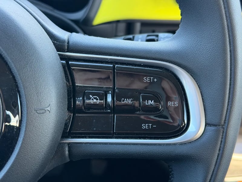 Photo de la voiture FIAT 500e BERLINE 500 e 95 ch Nouvelle 500