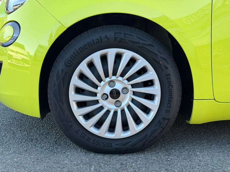 Photo de la voiture FIAT 500e BERLINE 500 e 95 ch Nouvelle 500