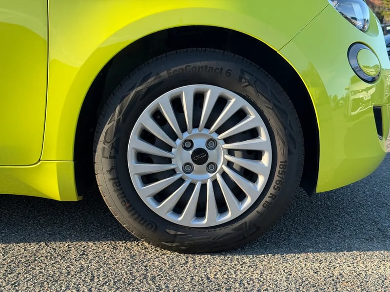Photo de la voiture FIAT 500e BERLINE 500 e 95 ch Nouvelle 500