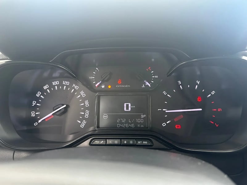 Photo de la voiture CITROEN C3 PureTech 83 S&S BVM5 Feel Pack