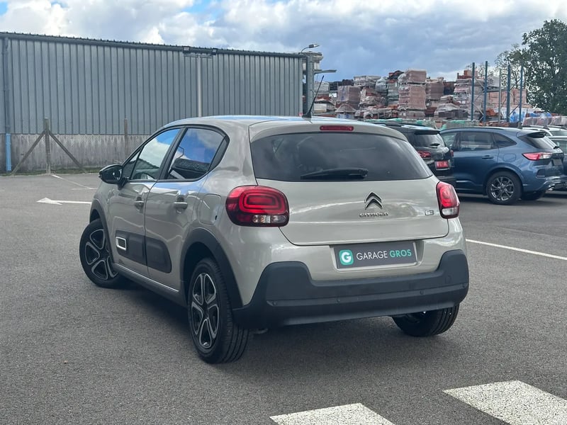 Photo de la voiture CITROEN C3 PureTech 83 S&S BVM5 Feel Pack