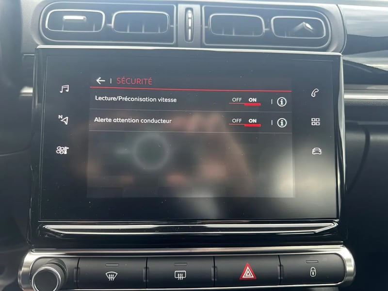 Photo de la voiture CITROEN C3 PureTech 83 S&S BVM5 Feel Pack