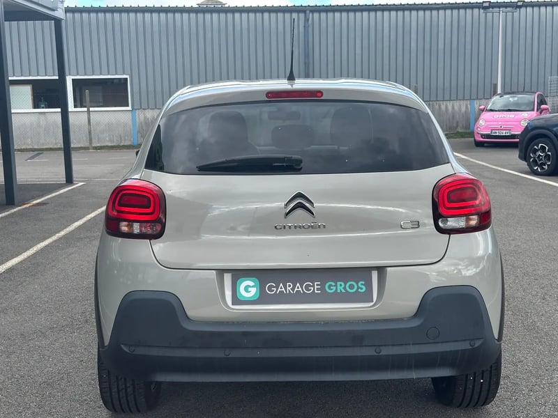Photo de la voiture CITROEN C3 PureTech 83 S&S BVM5 Feel Pack