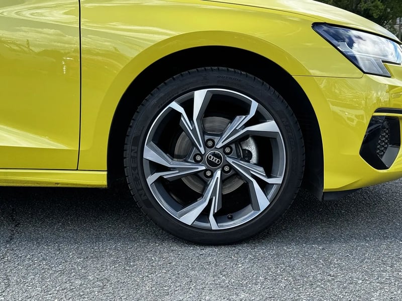 Photo de la voiture AUDI A3 SPORTBACK 30 TFSI 110 S Line