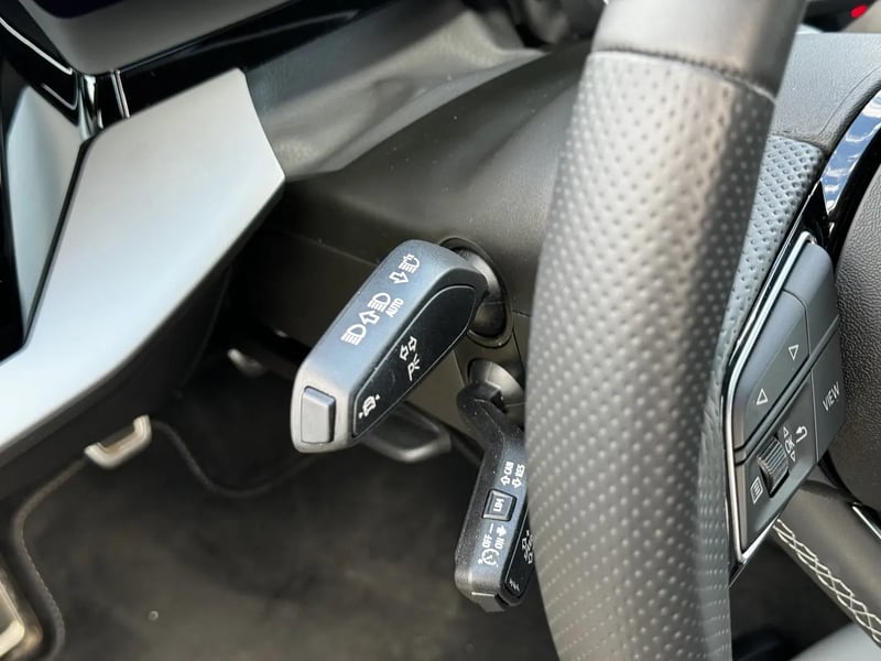 Photo de la voiture AUDI A3 SPORTBACK 30 TFSI 110 S Line