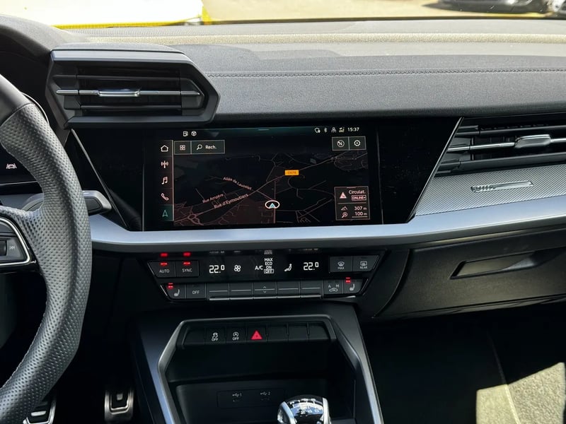 Photo de la voiture AUDI A3 SPORTBACK 30 TFSI 110 S Line