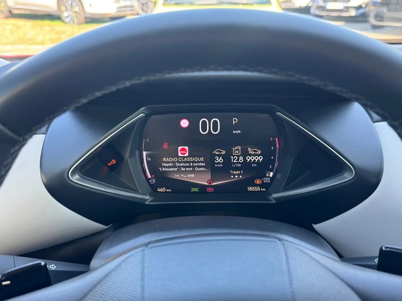 Photo de la voiture DS DS 3 PureTech 130 EAT8 Esprit de Voyage