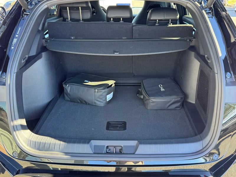 Photo de la voiture BYD SEAL U 1.5l DM-i 324 ch AWD PHEV Design
