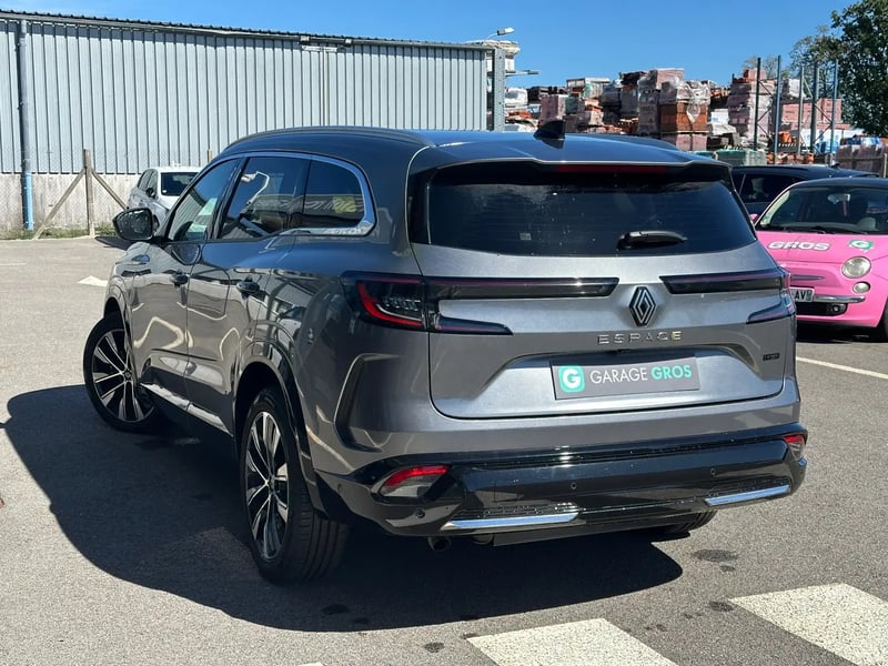 Photo de la voiture RENAULT ESPACE VI E-Tech hybrid 200 Techno