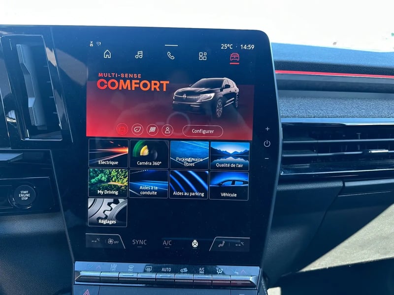 Photo de la voiture RENAULT ESPACE VI E-Tech hybrid 200 Techno