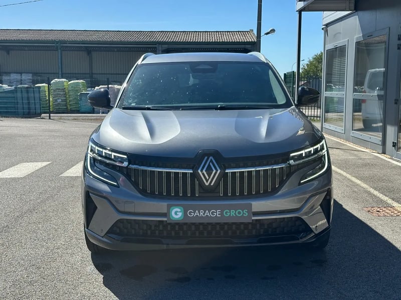 Photo de la voiture RENAULT ESPACE VI E-Tech hybrid 200 Techno