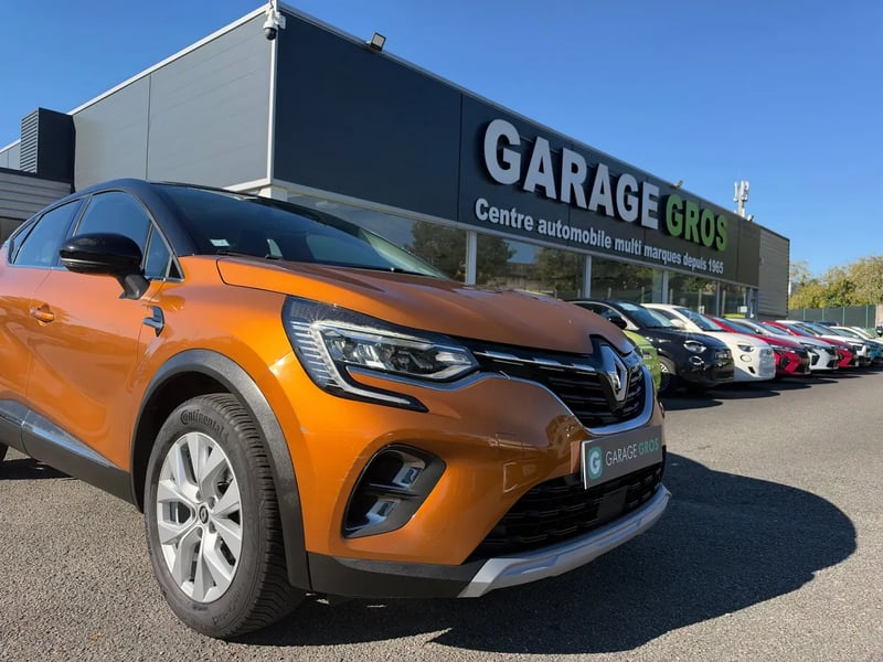 Photo de la voiture RENAULT CAPTUR TCe 90 Intens