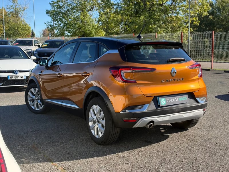 Photo de la voiture RENAULT CAPTUR TCe 90 Intens