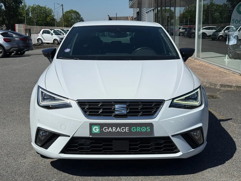 Photo de la voiture SEAT IBIZA 1.0 TSI 110 ch S/S BVM6 FR