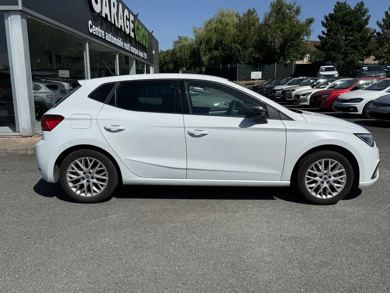 Photo de la voiture SEAT IBIZA 1.0 TSI 110 ch S/S BVM6 FR