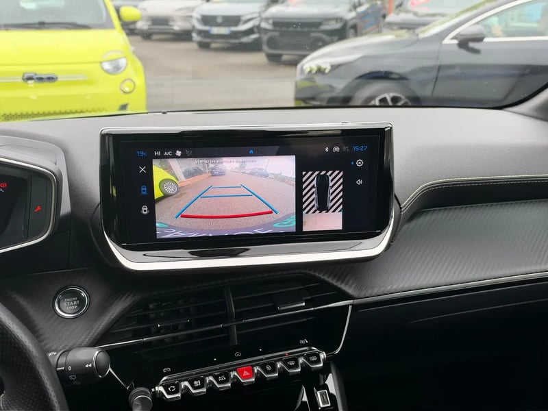 Photo de la voiture PEUGEOT 208 Hybrid 100 e-DCS6 GT