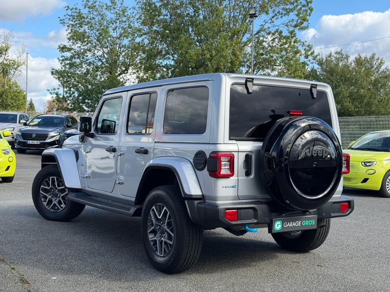 Photo de la voiture JEEP WRANGLER Unlimited 4xe 2.0 l T 380 ch PHEV 4x4 BVA8 Sahara