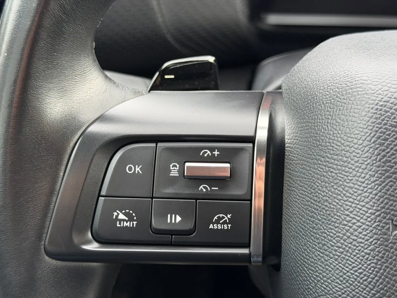 Photo de la voiture CITROEN C4 PureTech 130 S&S EAT8 Shine
