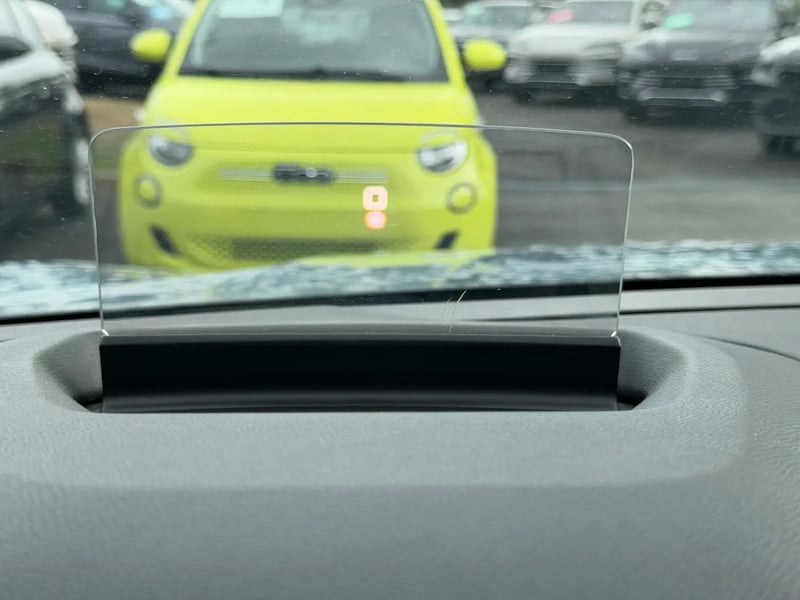 Photo de la voiture CITROEN C4 PureTech 130 S&S EAT8 Shine
