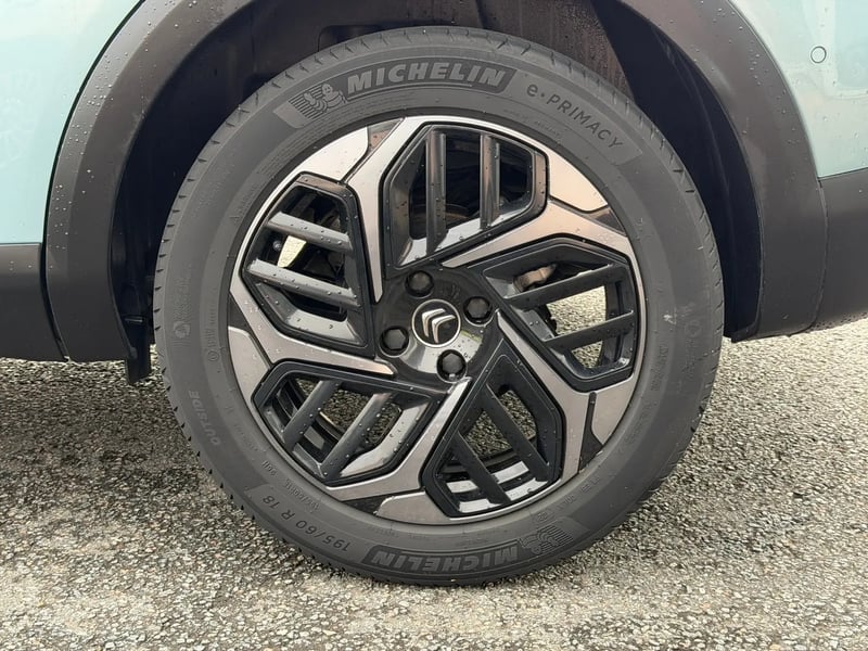 Photo de la voiture CITROEN C4 PureTech 130 S&S EAT8 Shine