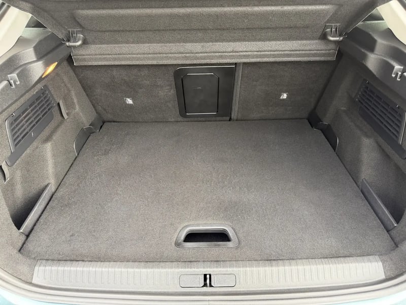 Photo de la voiture CITROEN C4 PureTech 130 S&S EAT8 Shine