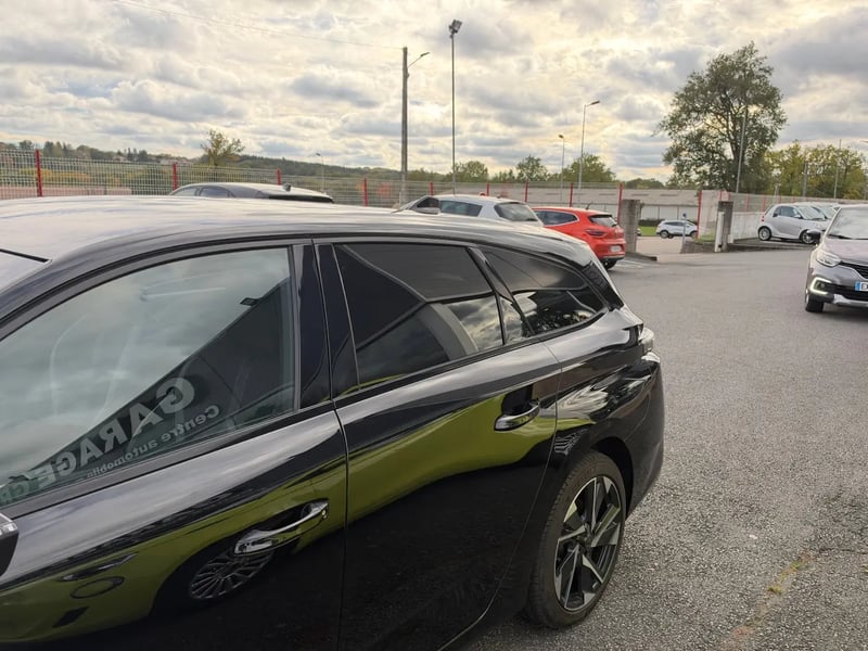 Photo de la voiture PEUGEOT 308 SW BlueHDi 130ch S&S EAT8 Allure