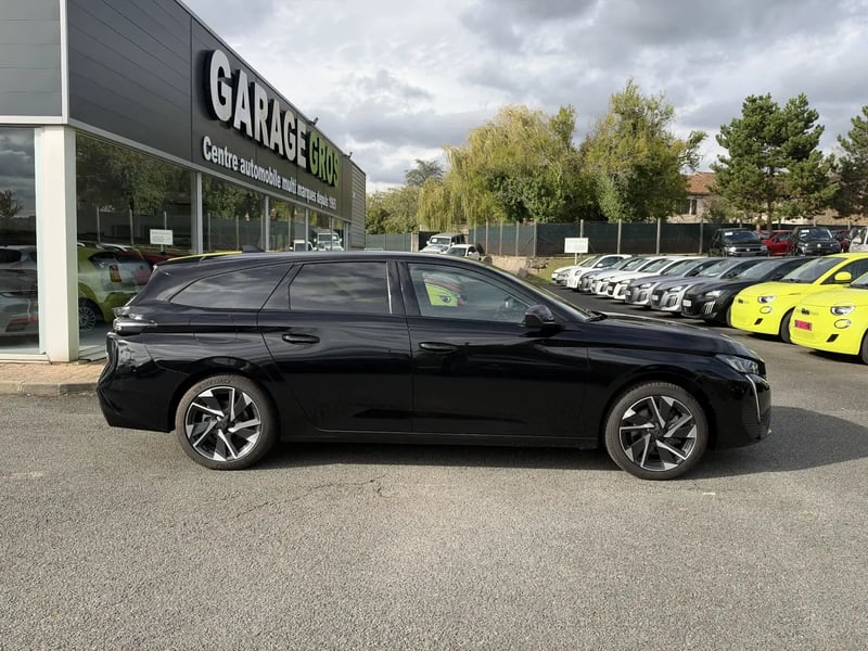 Photo de la voiture PEUGEOT 308 SW BlueHDi 130ch S&S EAT8 Allure