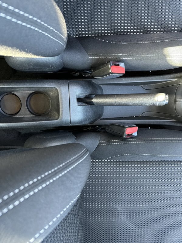 Photo de la voiture PEUGEOT 208 1.2 PureTech 82ch BVM5 Allure