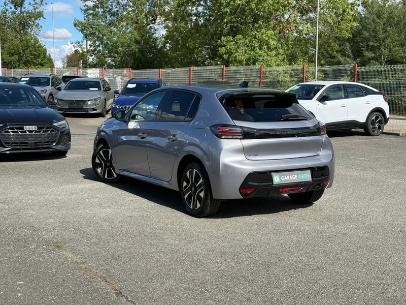 Photo de la voiture PEUGEOT 208 100 S&S BVM6 Allure