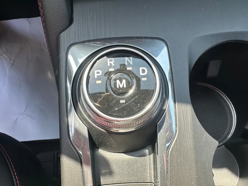 Photo de la voiture FORD KUGA 2.0 EcoBlue 120 Powershift ST-Line - 5P
