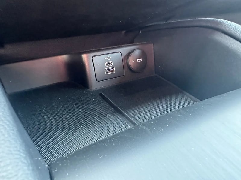 Photo de la voiture FORD KUGA 2.0 EcoBlue 120 Powershift ST-Line - 5P