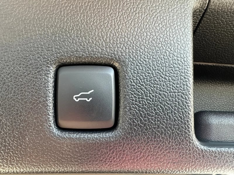 Photo de la voiture FORD KUGA 2.0 EcoBlue 120 Powershift ST-Line - 5P