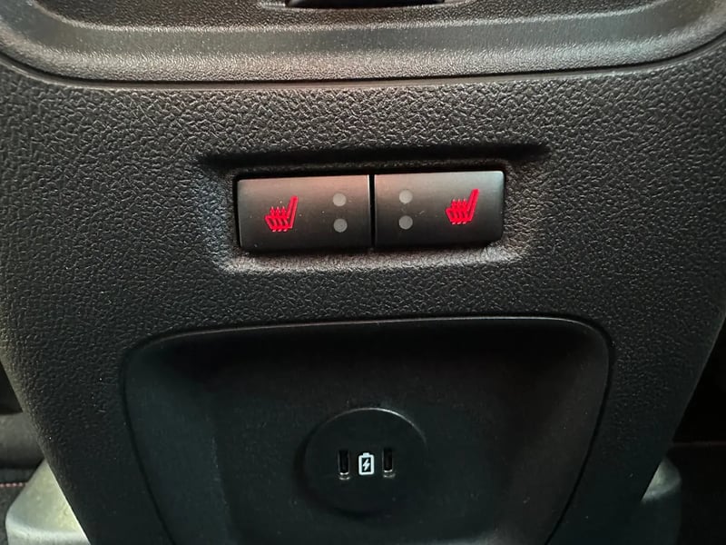 Photo de la voiture FORD KUGA 2.0 EcoBlue 120 Powershift ST-Line - 5P