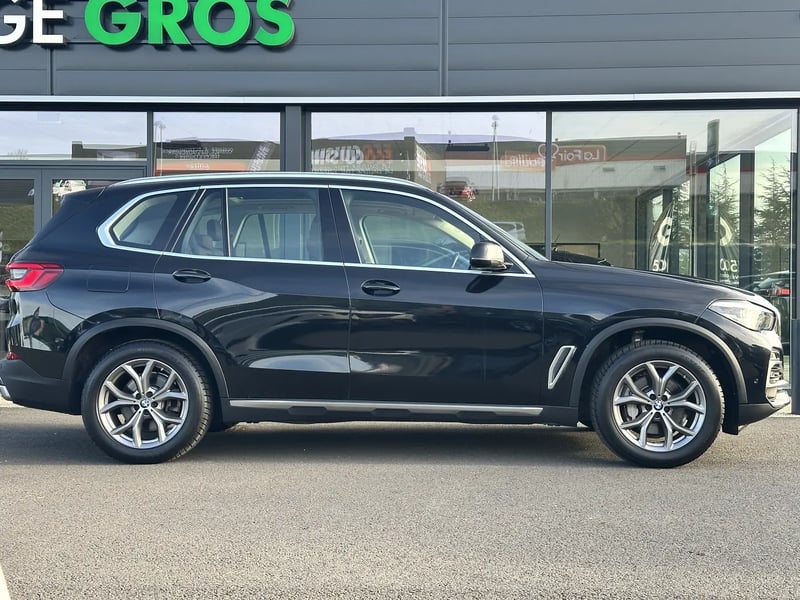 Photo de la voiture BMW X5 G05 xDrive30d 265 ch BVA8 xLine