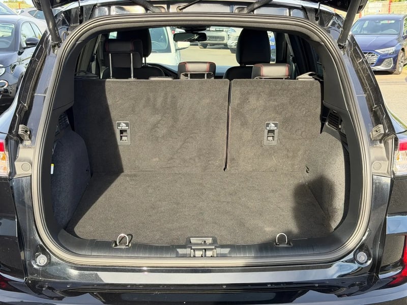 Photo de la voiture FORD KUGA 2.0 TDCi 120 S&S 4x2 Powershift ST-Line