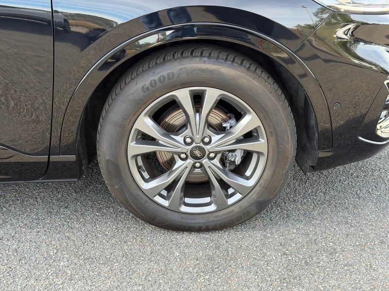 Photo de la voiture FORD KUGA 2.0 TDCi 120 S&S 4x2 Powershift ST-Line