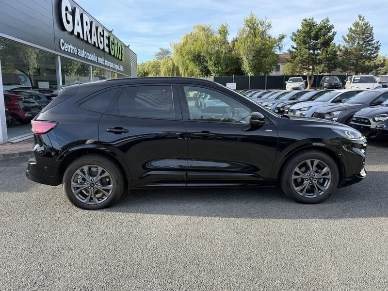 Photo de la voiture FORD KUGA 2.0 TDCi 120 S&S 4x2 Powershift ST-Line