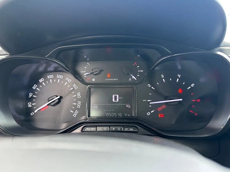 Photo de la voiture CITROEN C3 PureTech 83 S&S BVM5 Shine