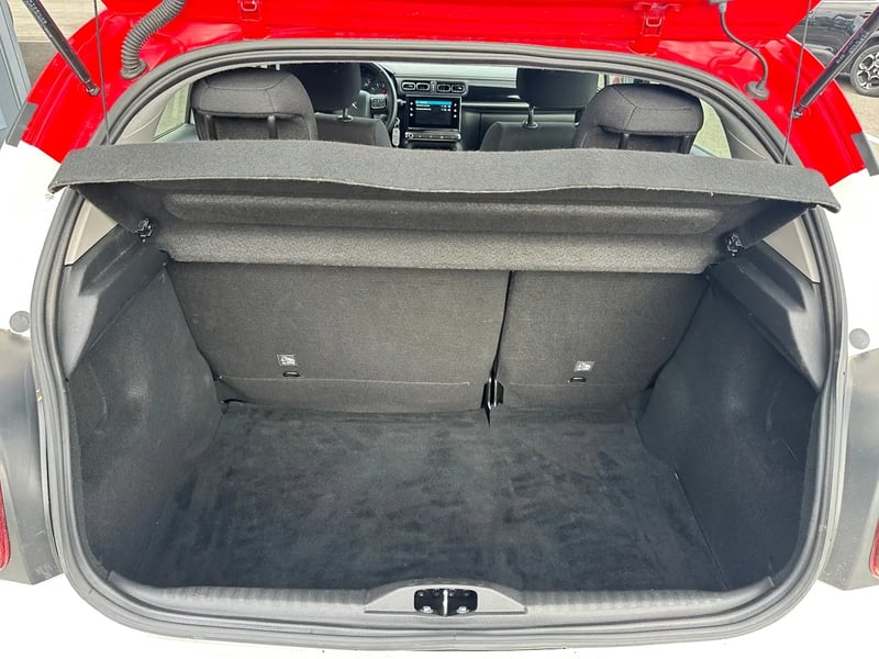 Photo de la voiture CITROEN C3 PureTech 83 S&S BVM5 Shine