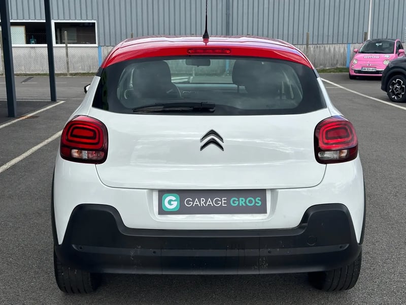 Photo de la voiture CITROEN C3 PureTech 83 S&S BVM5 Shine