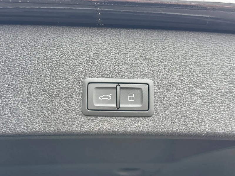 Photo de la voiture AUDI Q2 35 TFSI 150 S tronic 7 S line