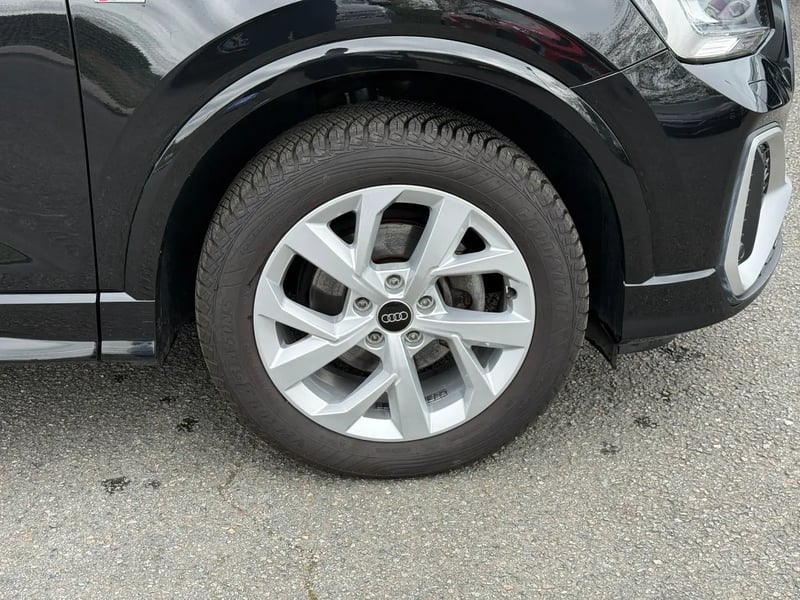 Photo de la voiture AUDI Q2 35 TFSI 150 S tronic 7 S line