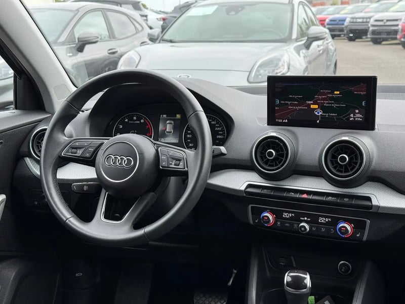 Photo de la voiture AUDI Q2 35 TFSI 150 S tronic 7 S line