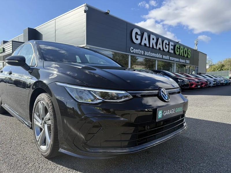 Photo de la voiture VOLKSWAGEN GOLF 1.5 eTSI OPF 130 DSG7 R-Line
