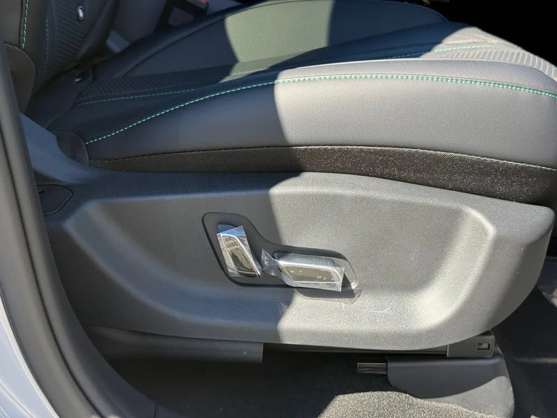 Photo de la voiture BYD SEAL U 1.5l DM-i 324 ch AWD PHEV Design