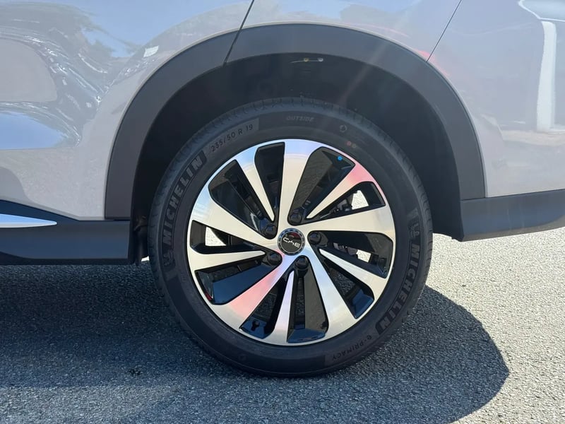 Photo de la voiture BYD SEAL U 1.5l DM-i 324 ch AWD PHEV Design