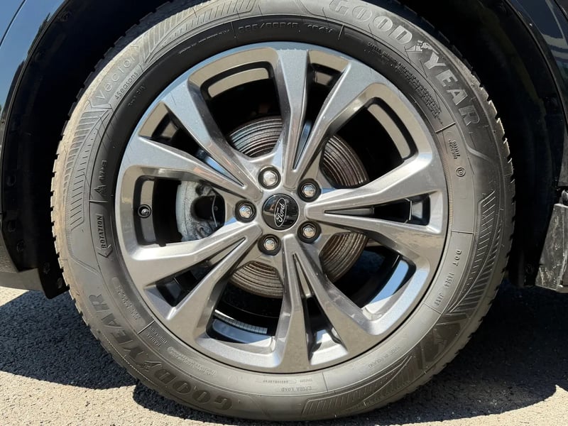 Photo de la voiture FORD KUGA 2.0 TDCi 120 S&S 4x2 Powershift ST-Line